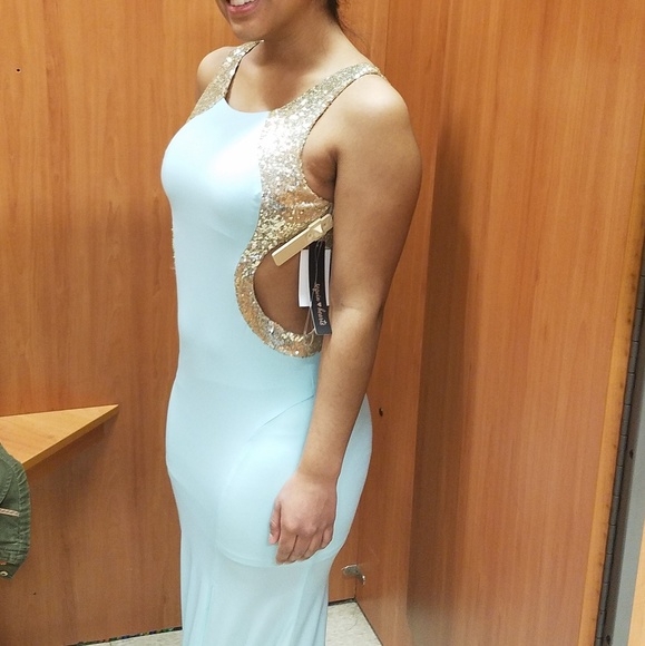 CUT OUT PROM DRESS - Picture 2 of 3